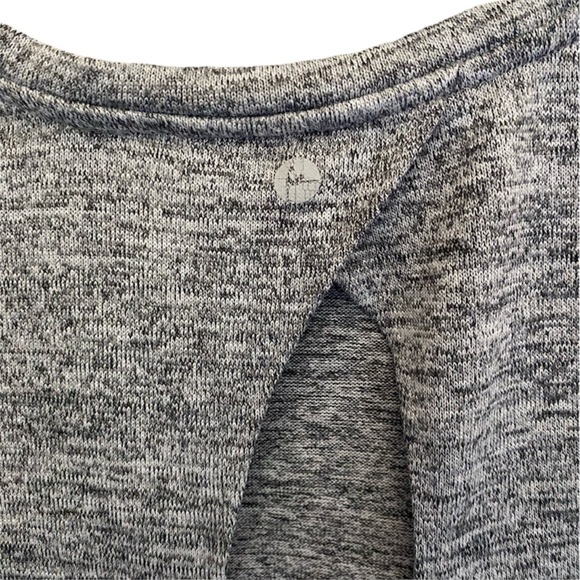 90 degrees grey long sleeve three tear shaped opening’s on back.Fall fashion’s🍁 - Picture 4 of 4